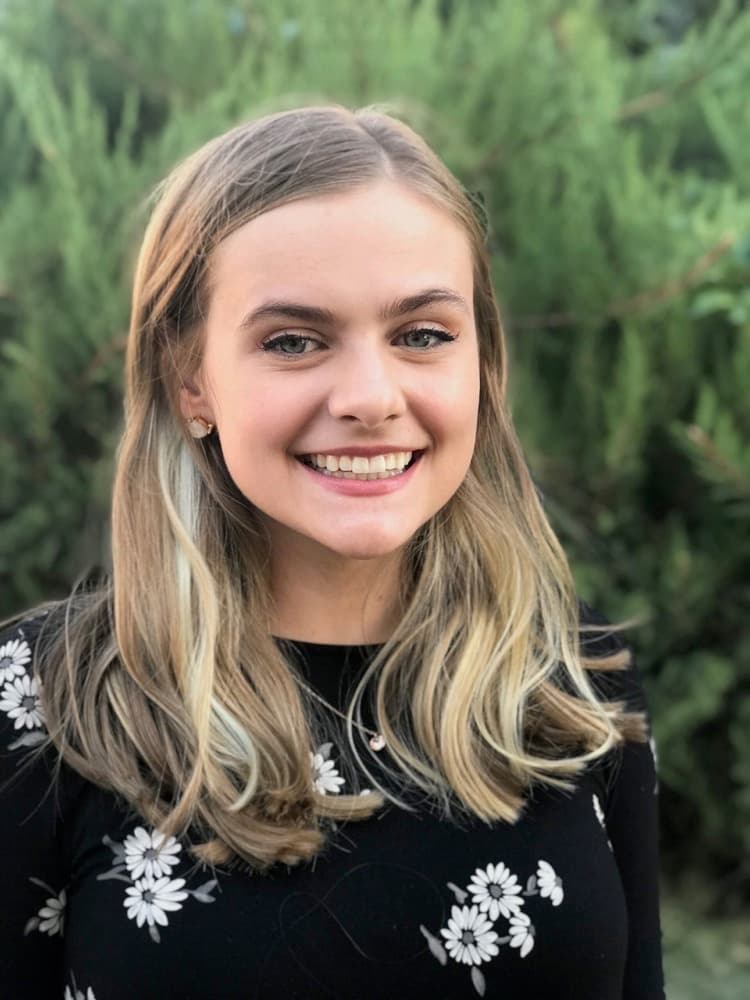 Portrait of Lauren Heywood, MFT Intern at Connections Counseling