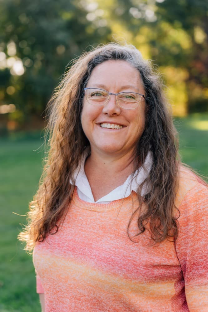 Portrait of Nikki Christensen, AMFT at Connections Counseling